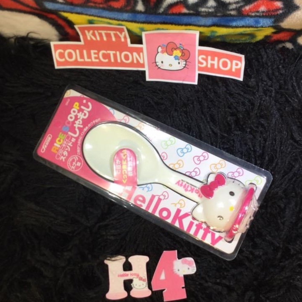 Hello Kitty standing rice spoons